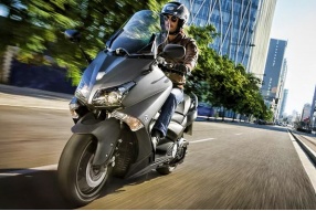 2012 Yamaha T-Max可能是世界上最好綿羊