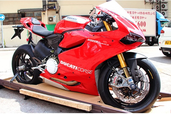 2013 DUCATI Panigale 1199R-車主開箱