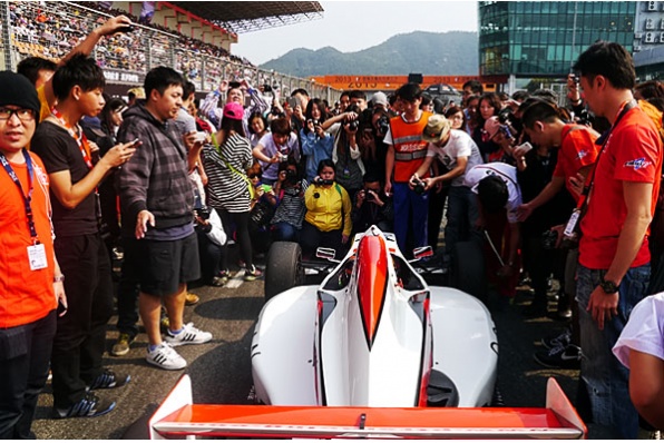 泛珠三角超級賽車節 - 首天超級電單車賽事速報與精華相片