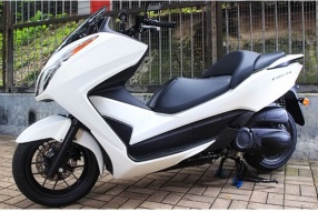 2013 Honda Forza 300 新車抵港