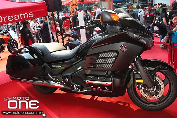 新車速報2014 HONDA GOLD WING F6B-給年輕人的Gold Wing
