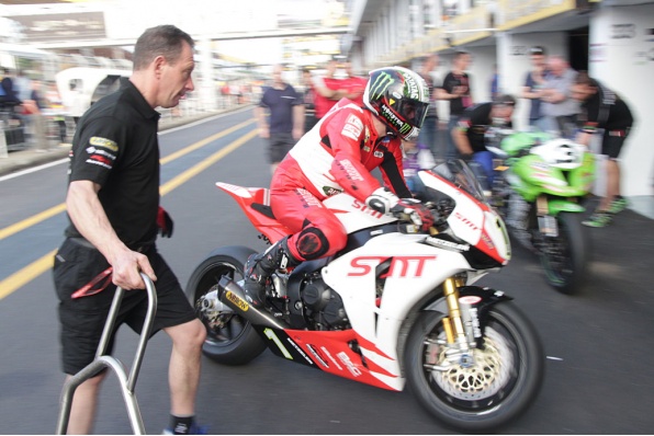 2013澳門格蘭第二場排位速報－赫徹臣力壓路達