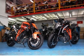 2014 KTM 1290 SUPERDUKE R 新車抵港及車主開箱記