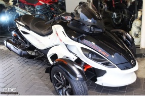 2014 Can-Am Spyder RS-S 三輪新車抵港