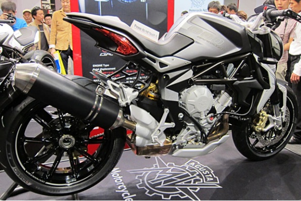 MV Agusta Dragstar 800 - Japan Edition 令人失望的日本版