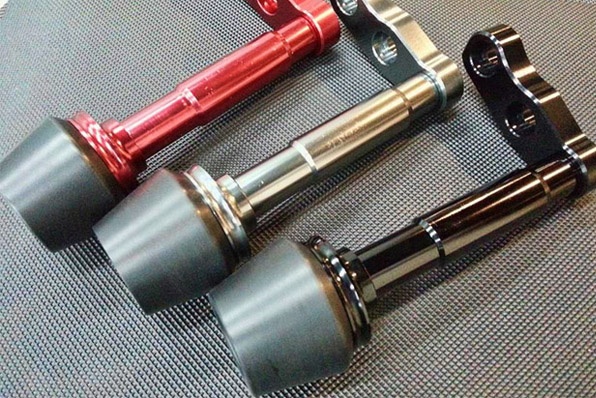 KAWASAKI NINJA 300/Z250-車身防率球及升高腳踏