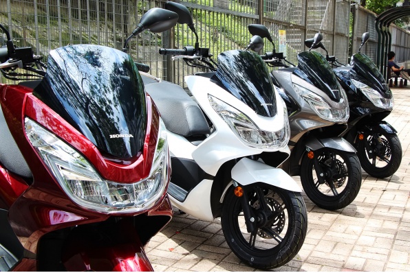 2014 HONDA PCX 150 新車四色火速抵港