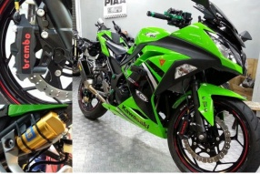 Kawasaki Ninja 300 激改編！(銀星摩托)