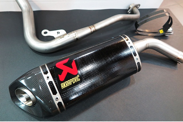 AKRAPOVIC MSX125專用 - 碳纖維與鈦合金優質排氣喉