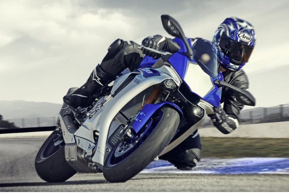 (新車速報)2015 YAMAHA YZF-R1/M-大躍進