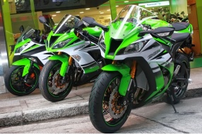 2015 KAWASAKI 忍者30週年拉花一門三傑 - ZX-10R壓軸登場