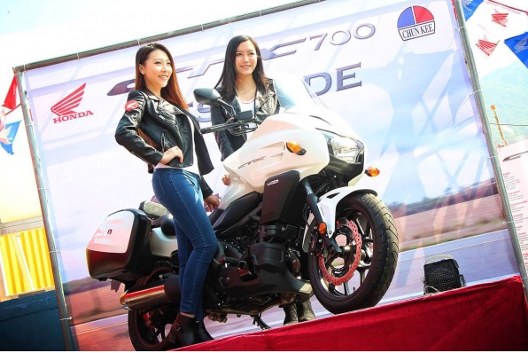2015 HONDA CTX700 ABS－雙離合器版、棍波版、自動波版試駕日