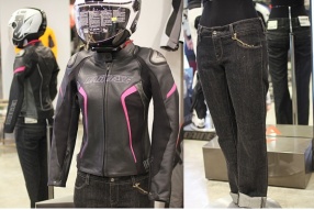 2015 DAINESE - 腰包、銀包及女騎士服飾