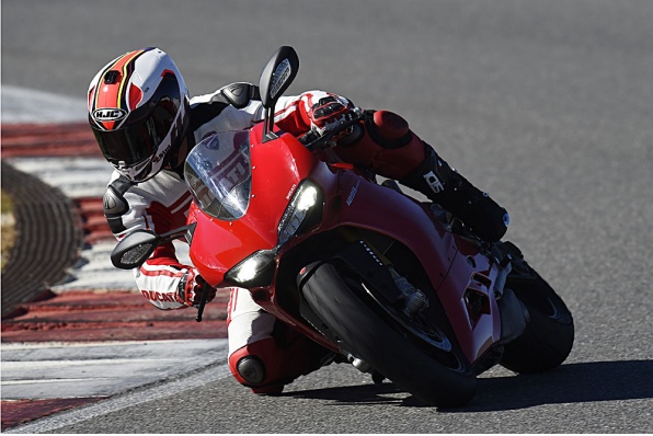 2015 DUCATI PANIGALE 1299－205匹賽道測試(關英豪)