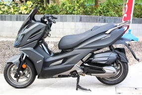 2015 KYMCO K-XCT 300i ABS－運動型羊