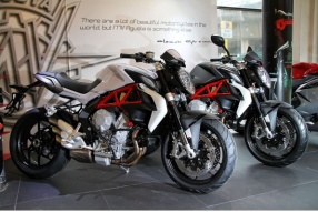 2015 MV Agusta Brutale 800 ABS 新色抵港