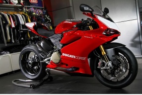 2015 DUCATI Panigale  R－205匹街道版WSBK戰車