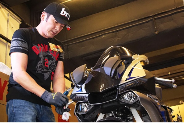 方中信-YAMAHA YZF-R1M開箱