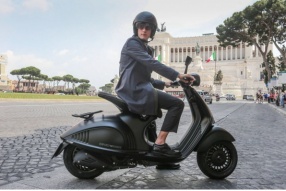 2015 Vespa 946 x EMPORIO ARMANI時裝品牌特別版－接受預訂