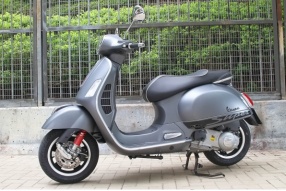 2015 Vespa GTS300ie Supersport│循跡系統鐵殼運動羊│新色抵港