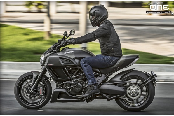 2016 DUCATI DIAVEL CARBON│碳纖版