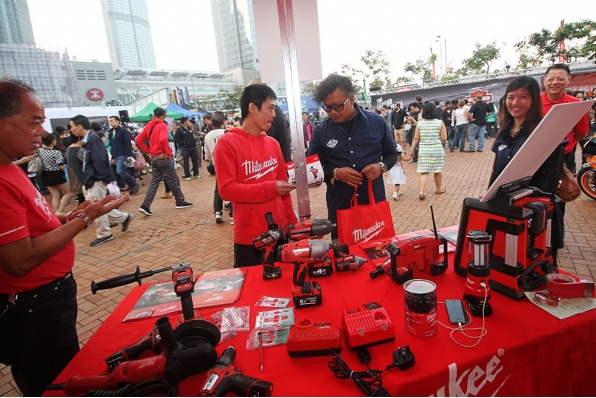 Milwaukee 好用工具系列│男、女款、背心發熱風褸│2015香港電單車節