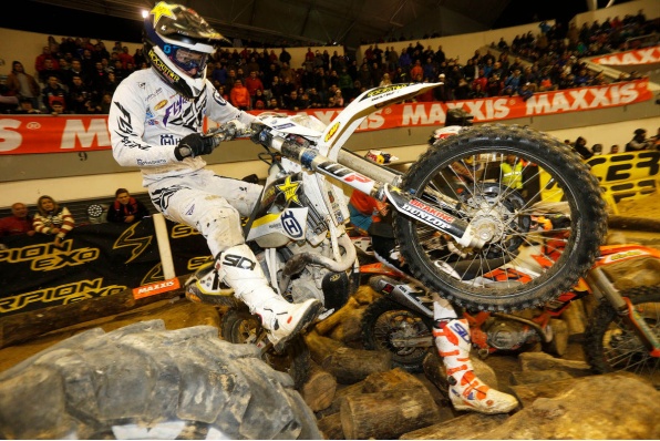 2015/16 FIM SuperEnduro世錦賽│超激戰│Husqvarna 美國車手Colton Haaker最後一刻衝線奪冠