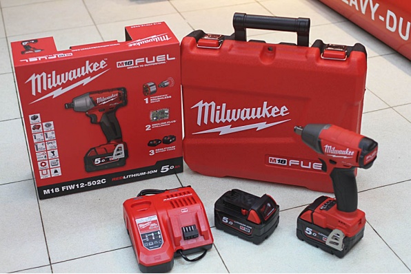 MILWAUKEE 18伏特第二代無炭刷衝擊扳手│全店貨品九折特價優惠期至4月9日