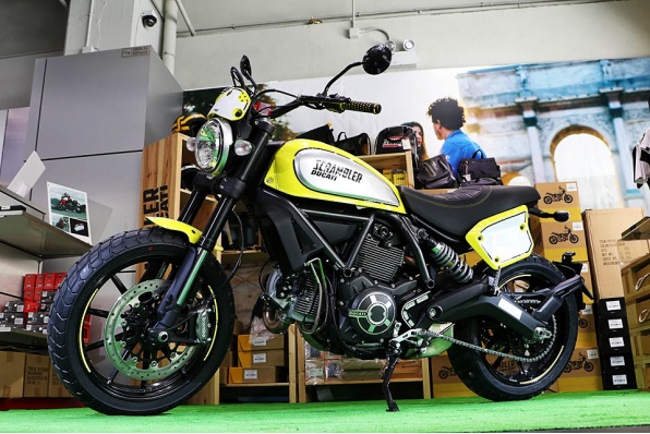 2016 DUCATI SCRAMBLER Flat Track PRO│向Flat Track比賽致敬的作品