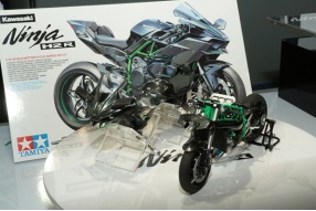 300匹KAWASAKI H2R-田宮模型即將推出