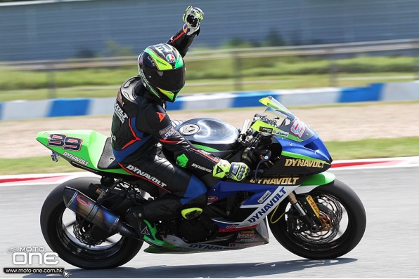 KAWASAKI泰力車隊於ZIC泛珠三角賽600改裝組及原裝組制霸│澳門車手歐陽富 完美六連勝