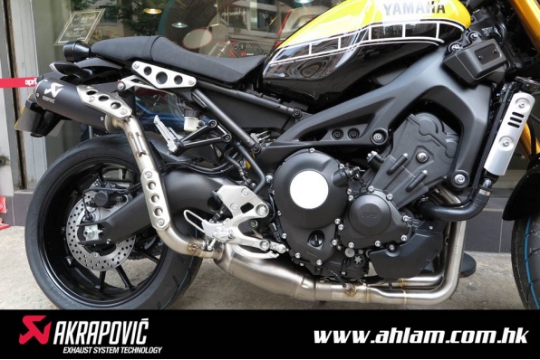 AKRAPOVIC YAMAHA XSR 900 蠍子鈦合金全梳排氣喉抵港