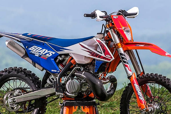 爬山車-2衝才好玩!電子燃油噴注2衝引擎2018 KTM 250/300 EXC TPI