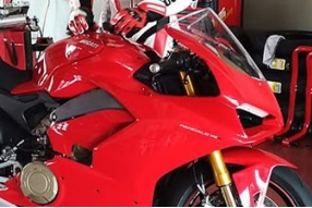 DUCATI DESMOSEDICI STRADALE V4-發佈前曝光