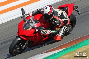 2018 DUCATI PANIGALE V4-令人振奮的市販跑車(關英豪西班牙測試)