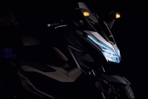 2018 HONDA FORZA 300－新車速報