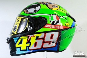 AGV PISTA GP R ROSSI MUGELLO 2017│羅絲主場新頭盔花-向希頓及「羅馬王子」托迪致敬