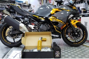 Njnja400 新車進補│Ohlins 尾避震、神盾機油、Galfer迫力皮│銀星摩托