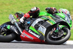 KAWASAKI鈴鹿八耐廠隊-WSBK三冠王李亞助陣