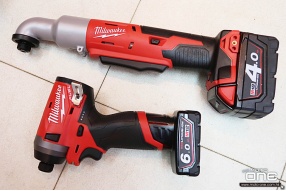 MILWAUKEE RIGHT ANGLE IMPACT DRIVER 18V曲頭起子機及12V第二代無炭刷起子機套裝