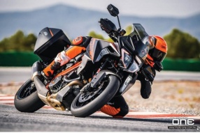 2019 KTM 1290 Super Duke GT-升級大馬力旅行車