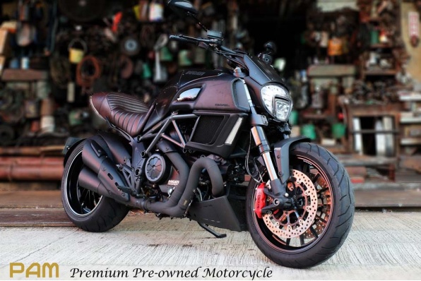 PAM - Premium Pre-owned Motorcycle - 2017 DUCATI DIAVEL DIESEL