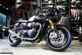 2019 TRIUMPH THRUXTON TFC 大不列顛宮庭禮服