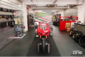 DUCATI HK 新蒲崗陳列室 - 優閒舒適的觀賞靚車及購買環境