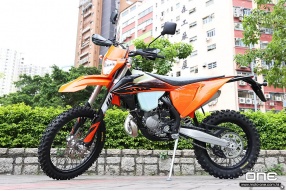 2020 KTM 150 EXC TPI 輕量敏捷的最新二衝電噴型號