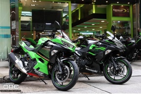 2020 KAWASAKI NINJA 400 ABS KRT EDITION - 川崎WSBK車隊拉花抵港