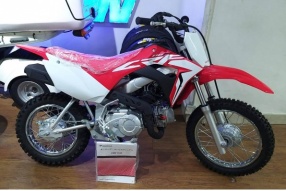 HONDA CRF 110F-入門級爬雞