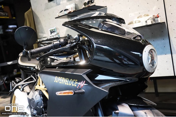 2020 MV AGUSTA SUPERVELOCE 800 復古格電標準版黑金配色抵港