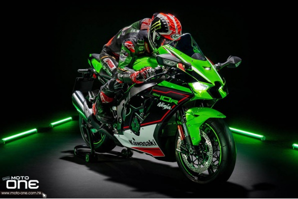 2021 Kawasaki Ninja ZX-10R／RR-備受熱議車頭具有定風翼功能