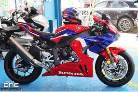 ARAI RX-7X CBR 全面頭盔 x HONDA CBR1000RR-R SP 完美配搭